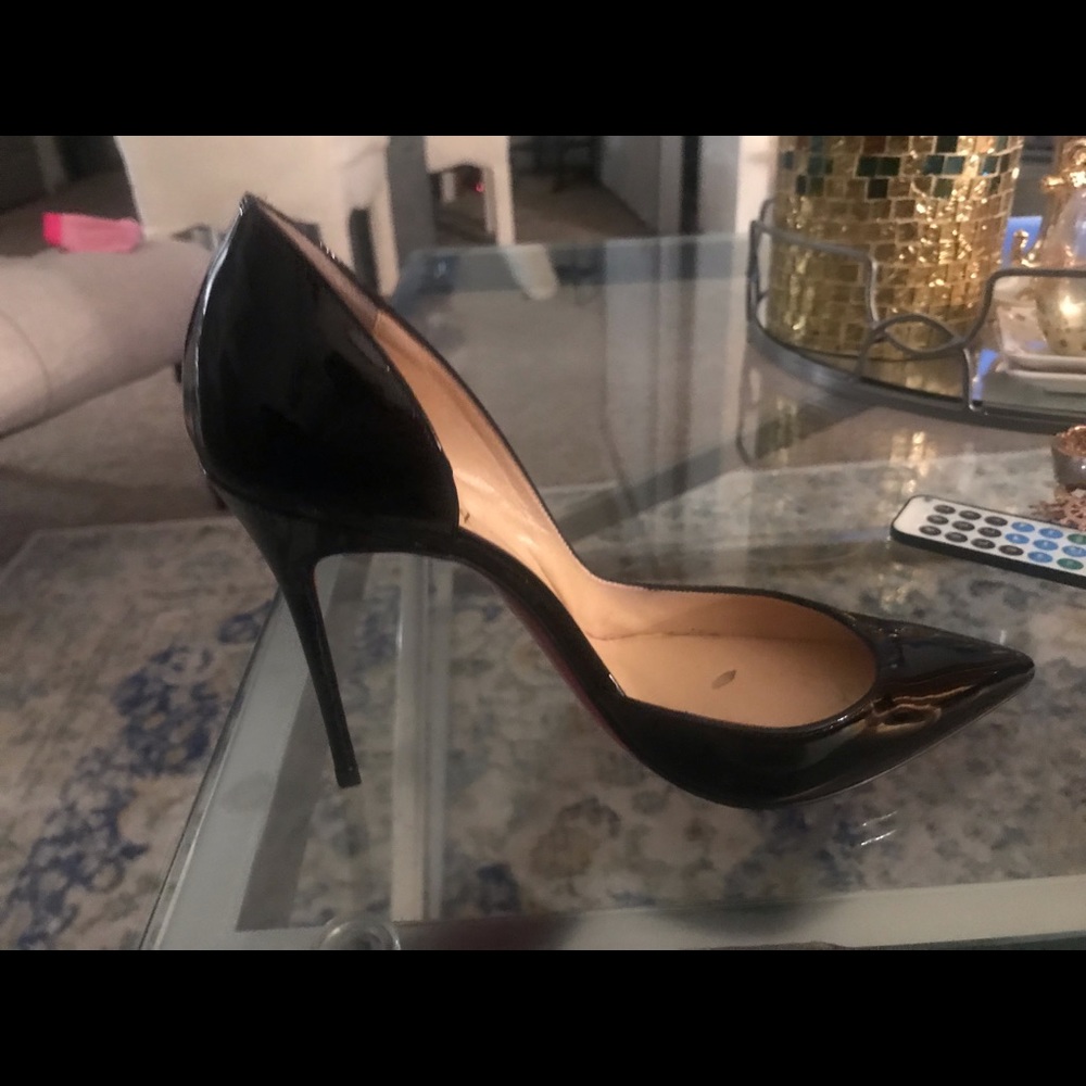 BLACK PATENT CHRISTIAN LOUBOUTIN SIZE 37.5